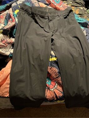 Lululemon men’s dress pants